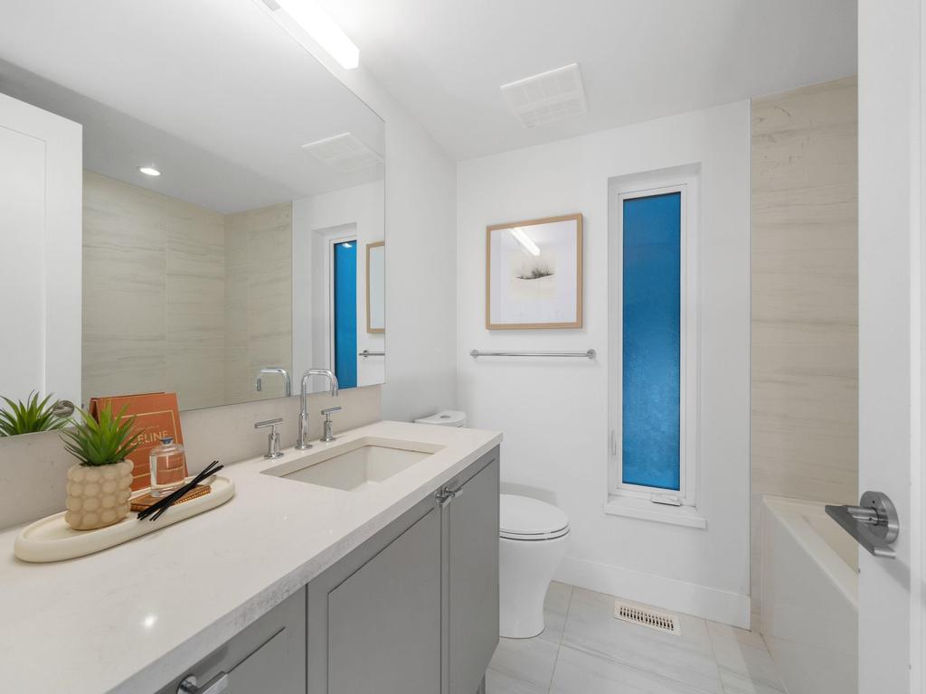 Listing Image for R3100445