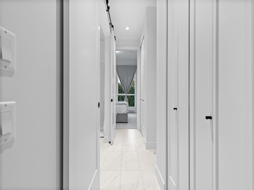 Listing Image for R3100453