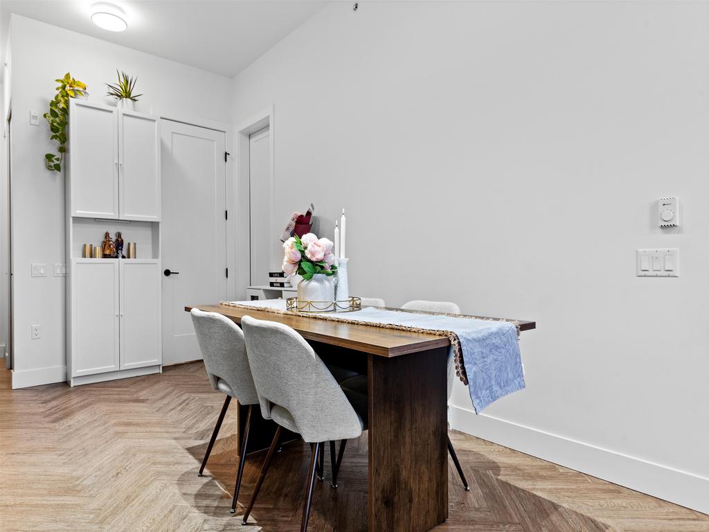 Listing Image for R3100453