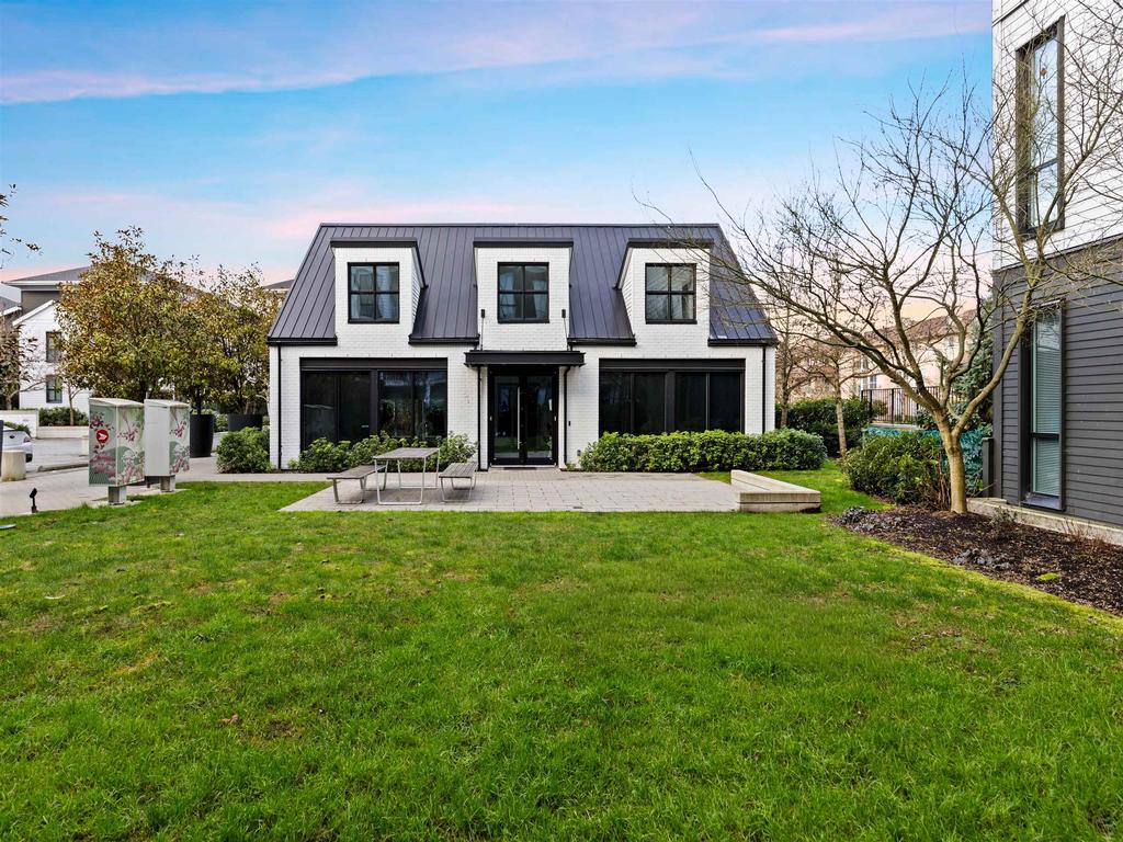 Listing Image for R3100453