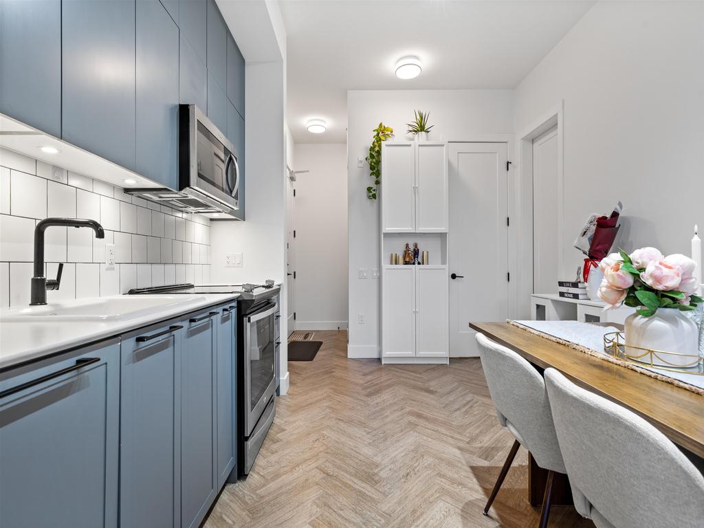 Listing Image for R3100453