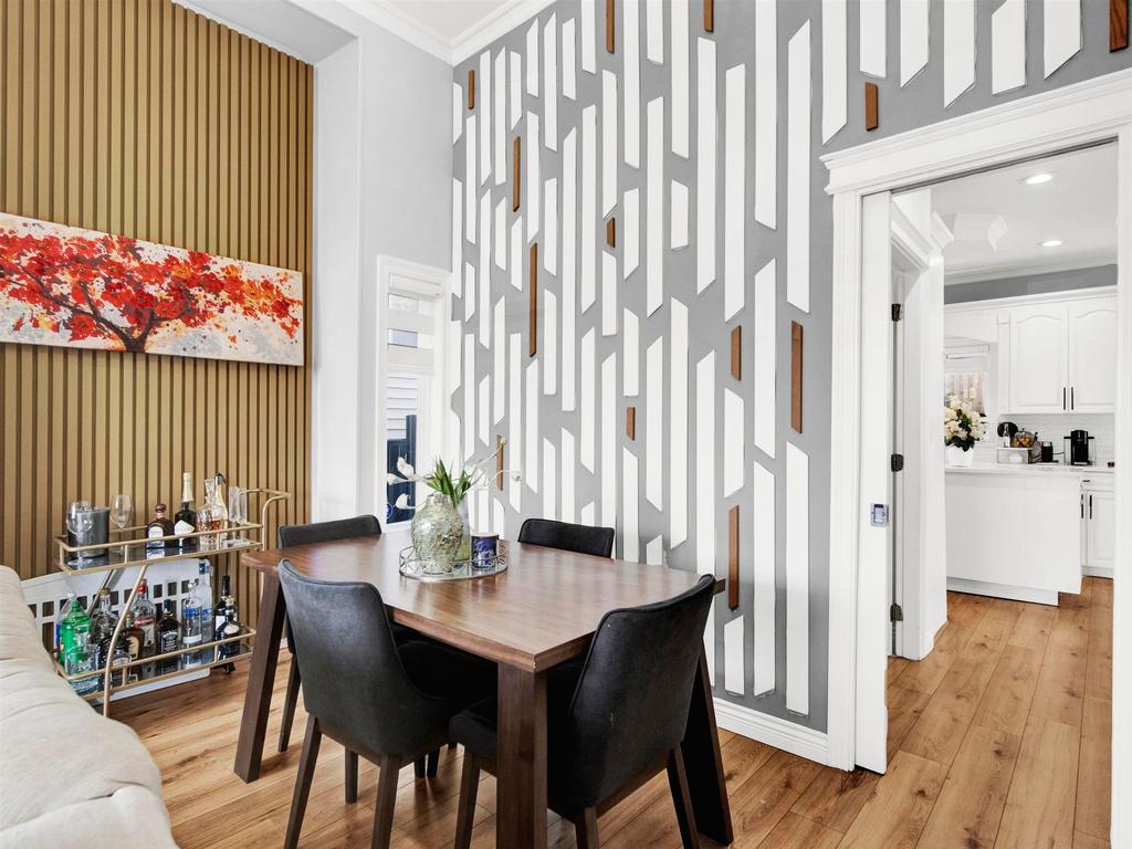 Listing Image for R3100454