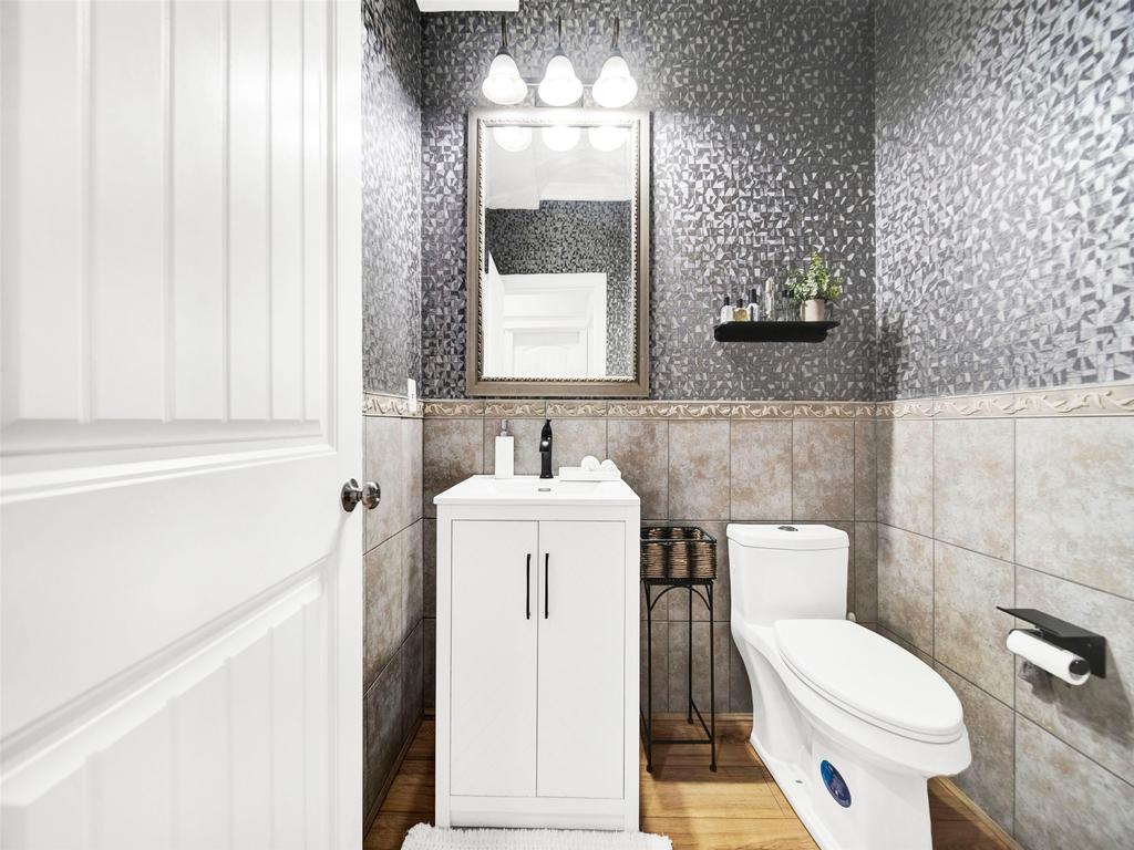 Listing Image for R3100454