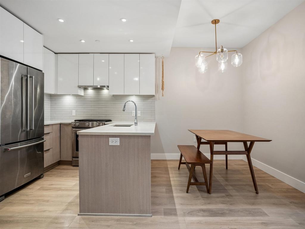 Listing Image for R3100457