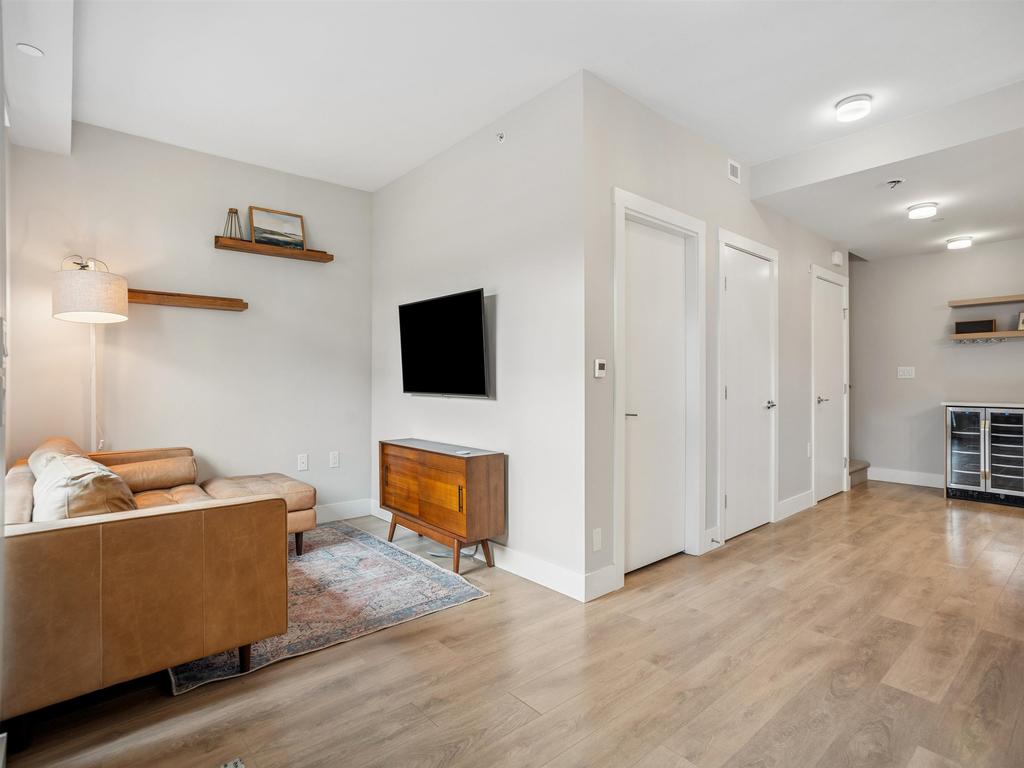 Listing Image for R3100457