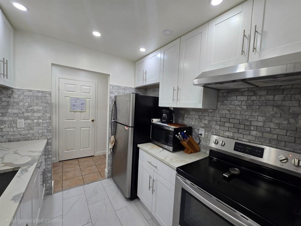 Listing Image for R3100465