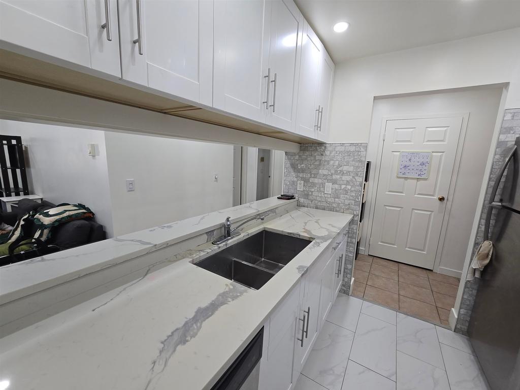 Listing Image for R3100465