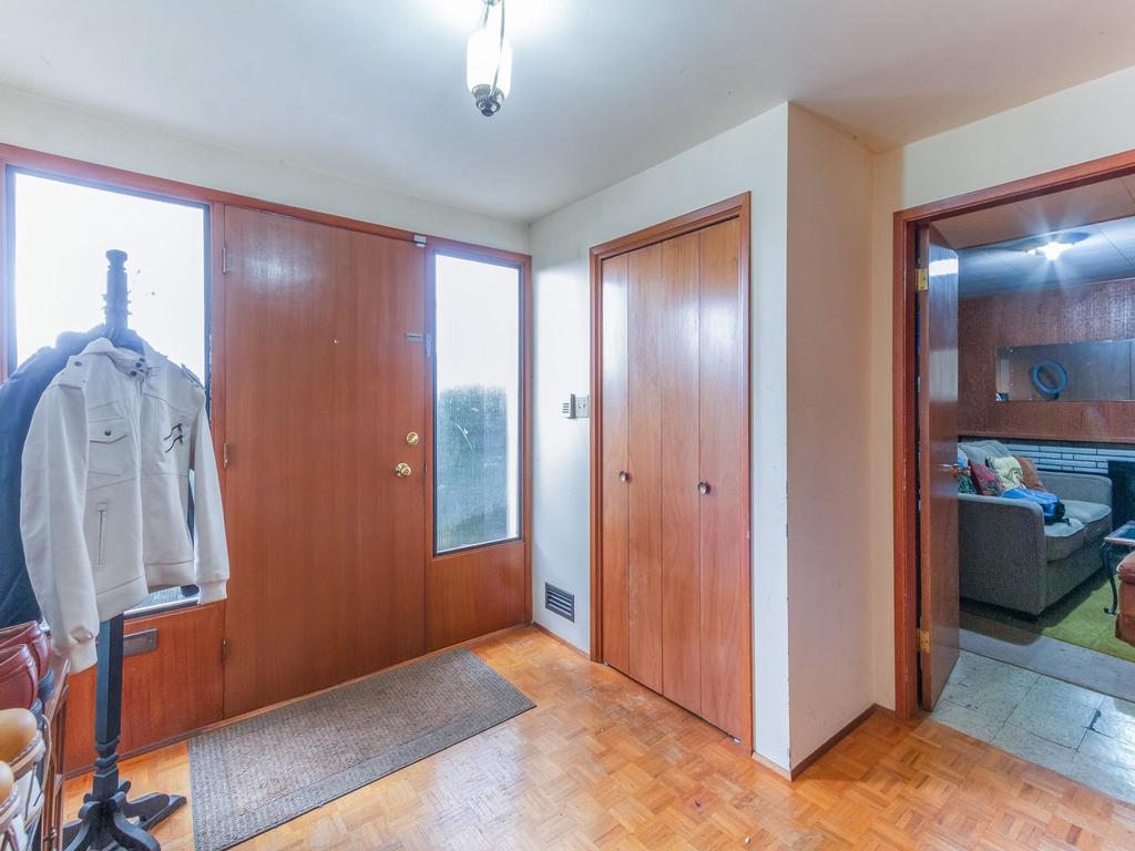 Listing Image for R3100467