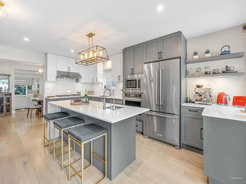 Listing Image for R3100469