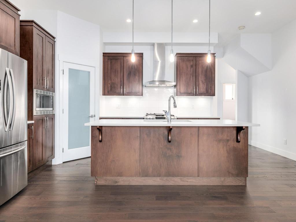 Listing Image for R3100484