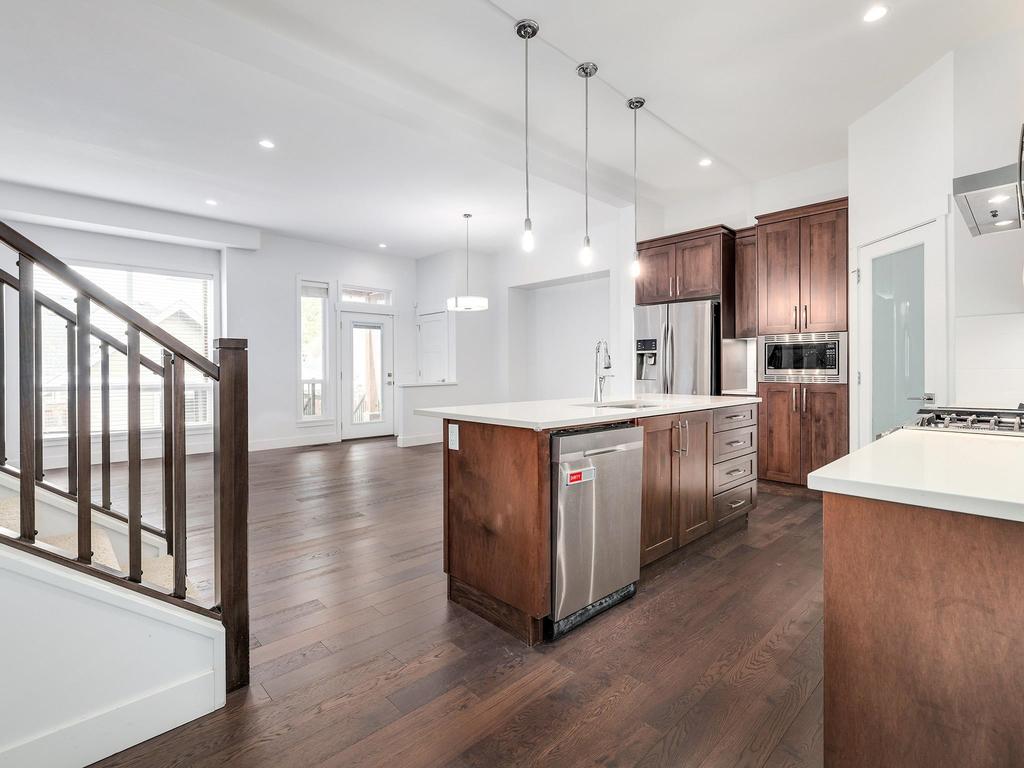 Listing Image for R3100484