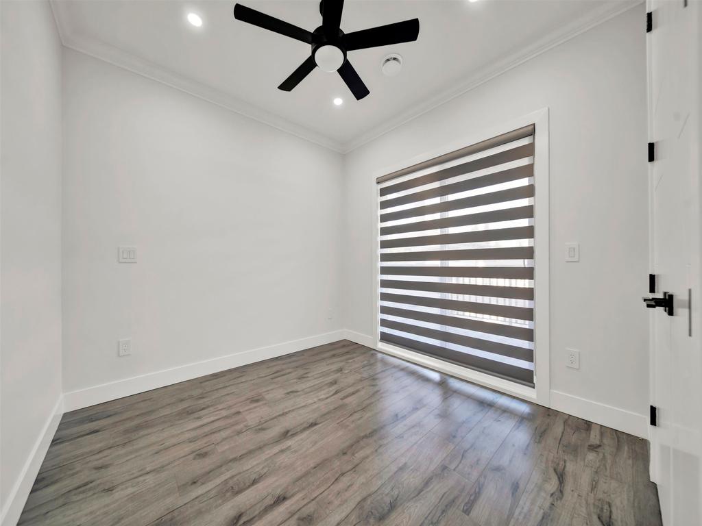 Listing Image for R3100488