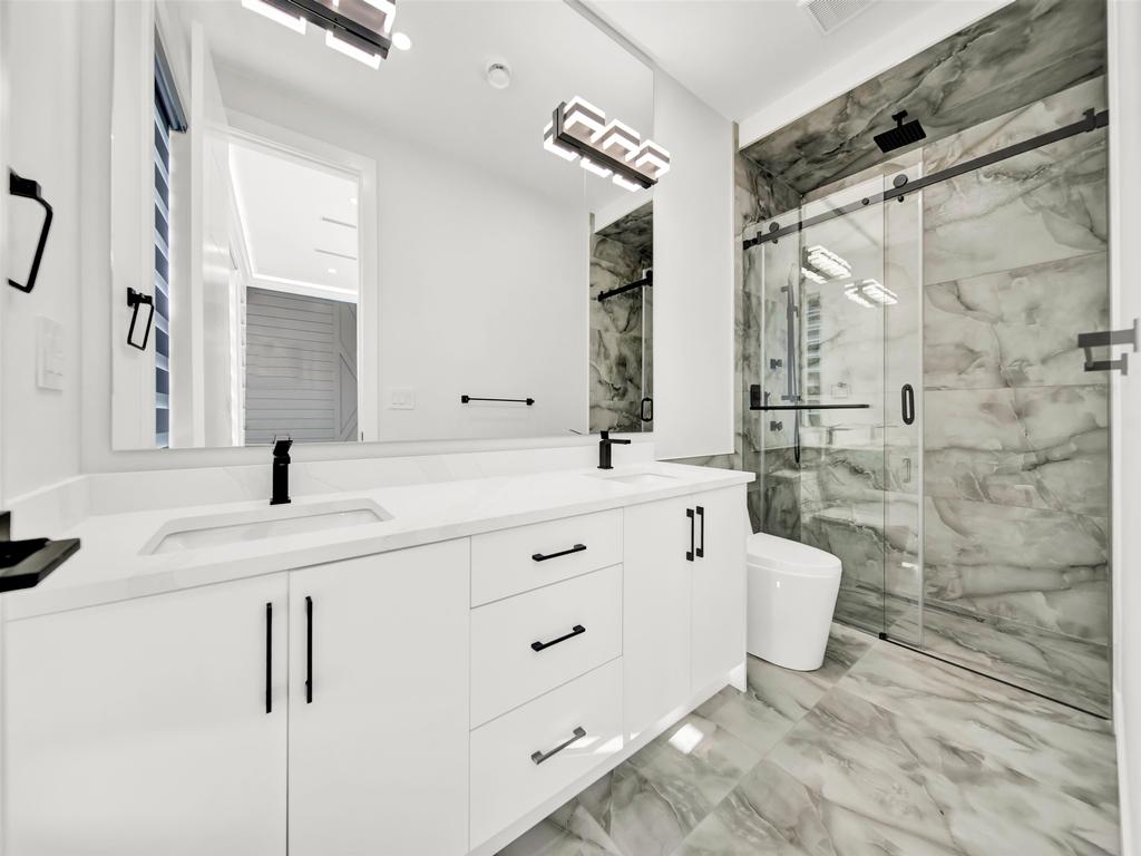 Listing Image for R3100488