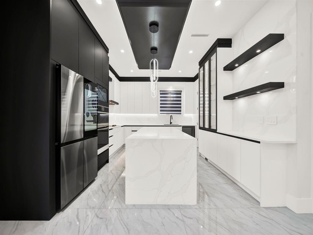 Listing Image for R3100488