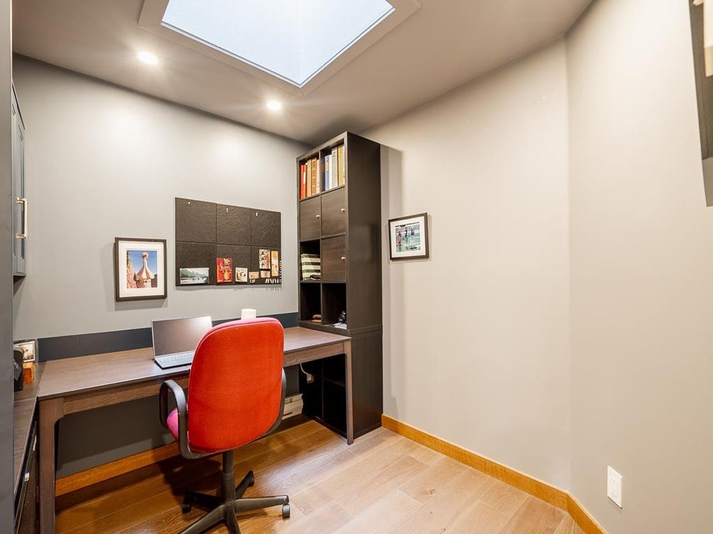 Listing Image for R3100501