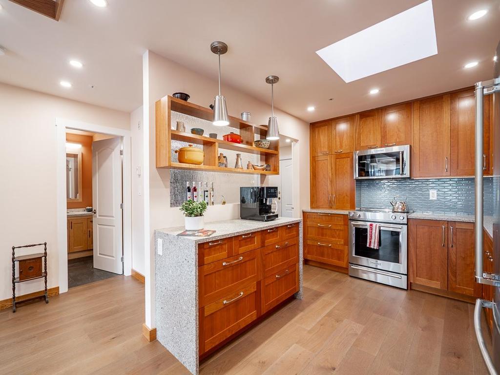 Listing Image for R3100501