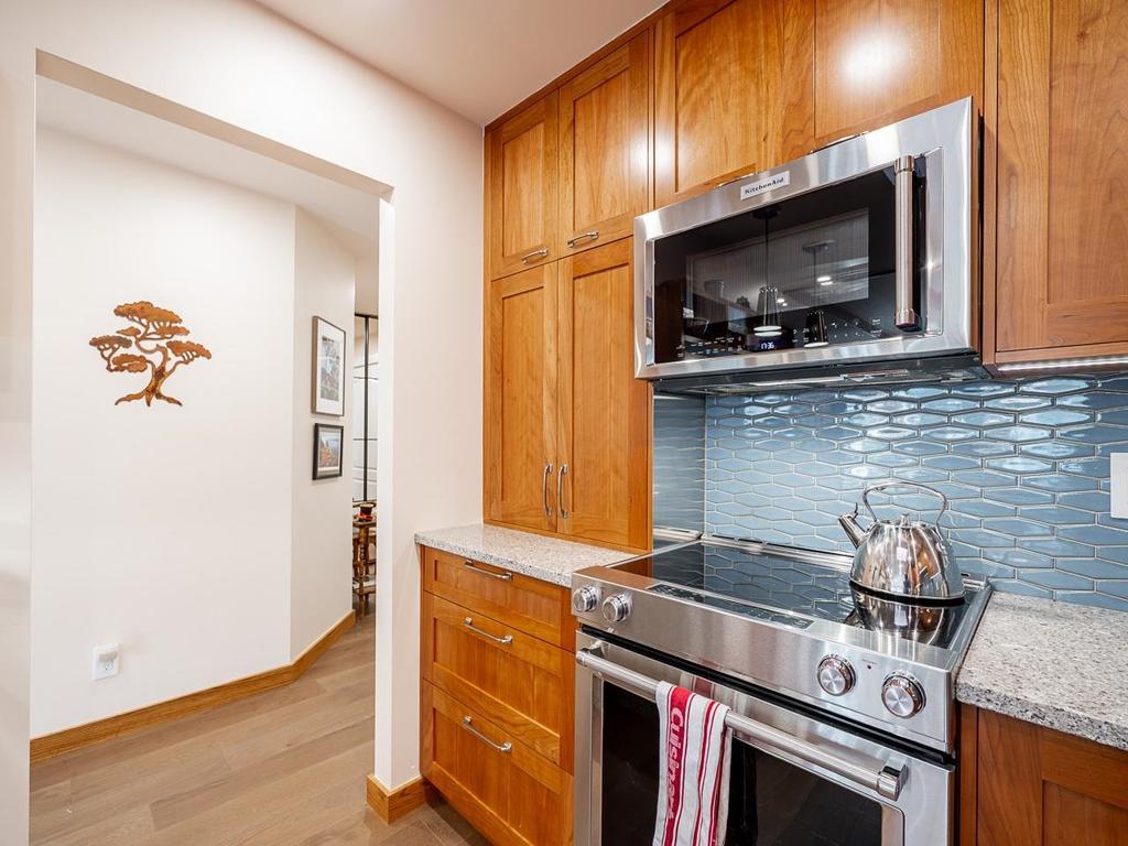 Listing Image for R3100501