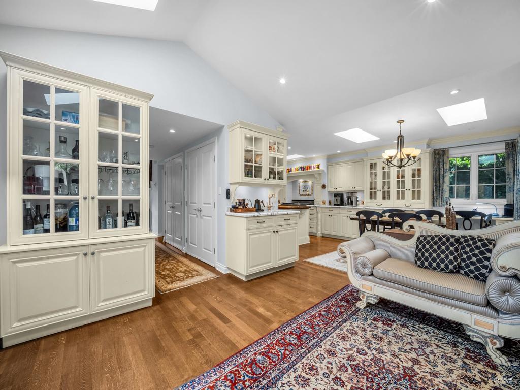 Listing Image for R3100513