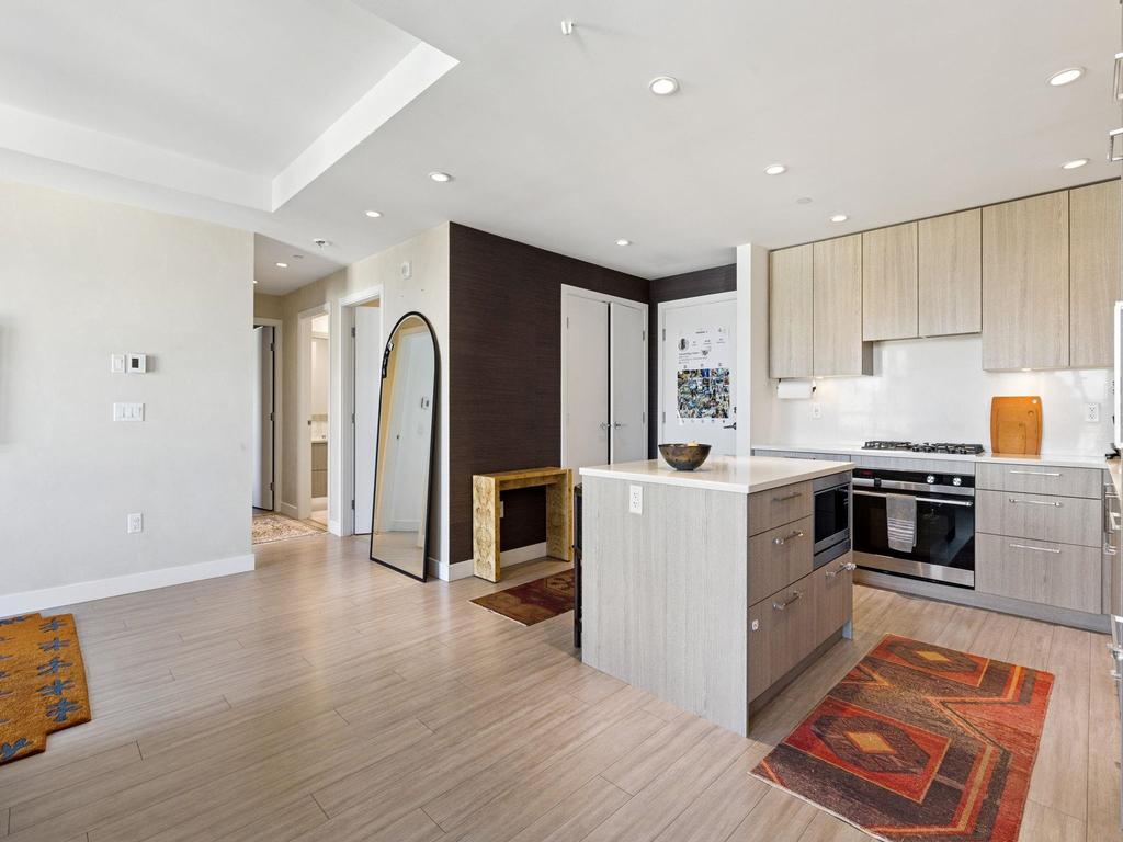 Listing Image for R3100518