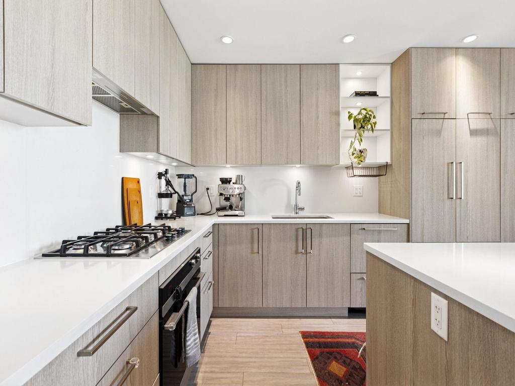 Listing Image for R3100518