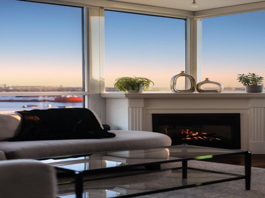 Listing Image for R3100526