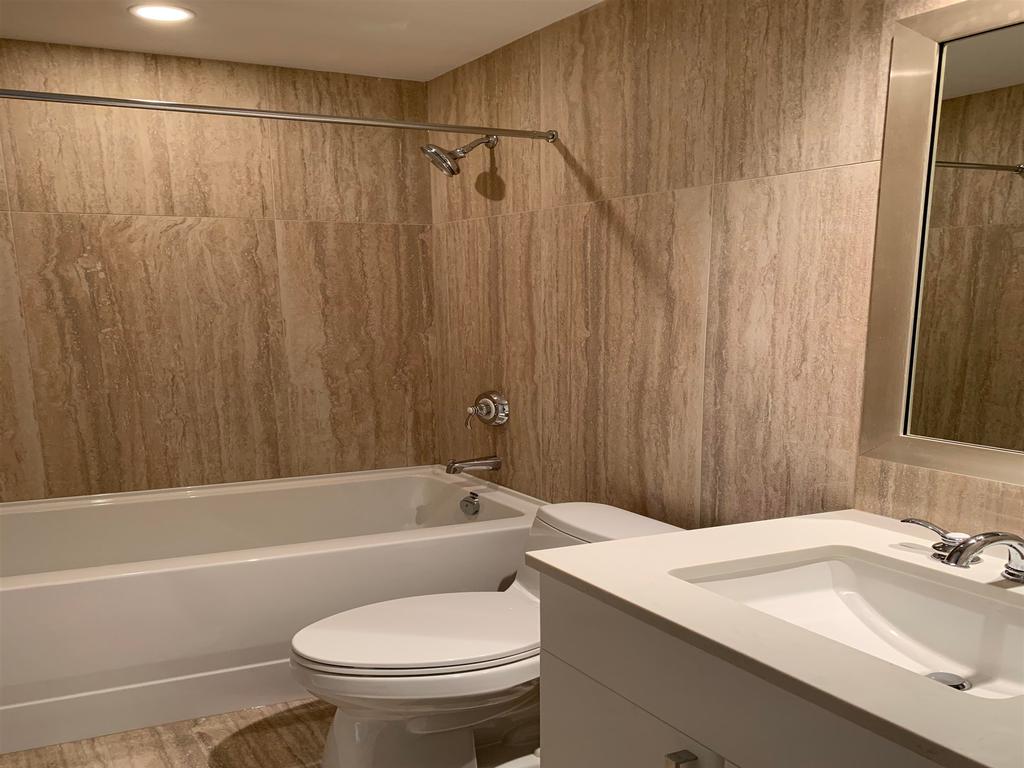 Listing Image for R3100532