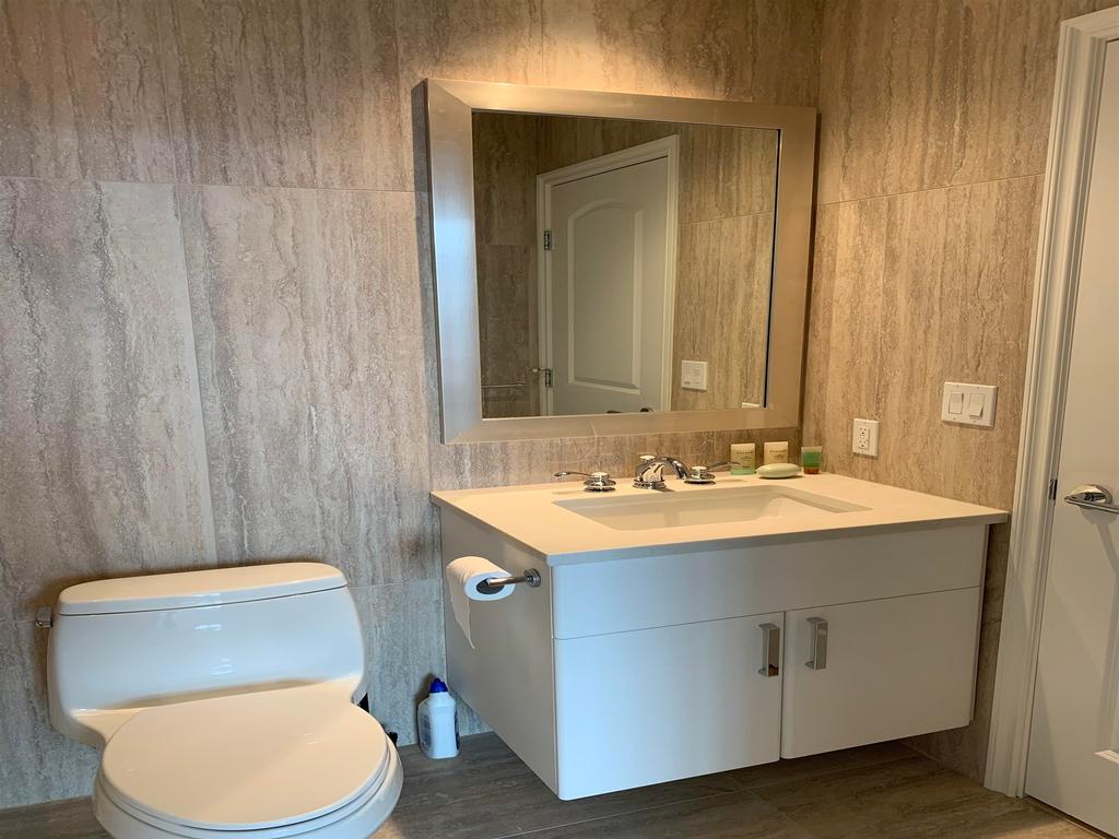 Listing Image for R3100532