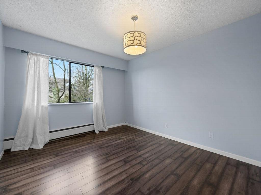 Listing Image for R3100534