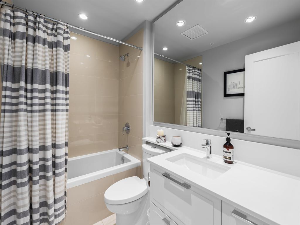 Listing Image for R3100536