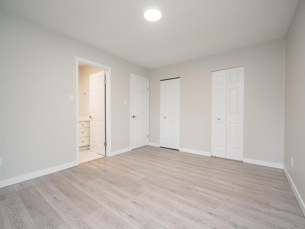 Listing Image for R3100555