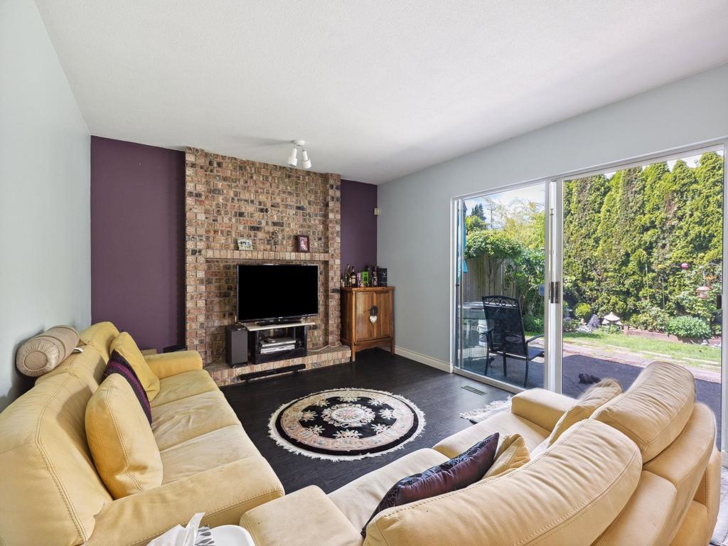 Listing Image for R3100557