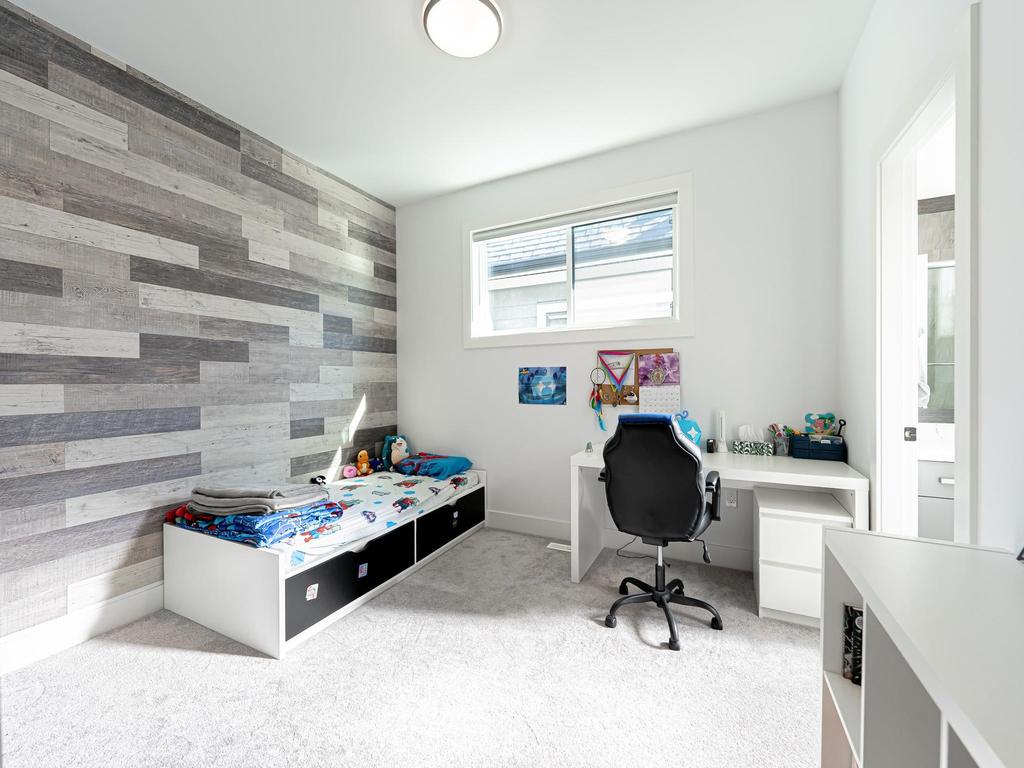 Listing Image for R3100558