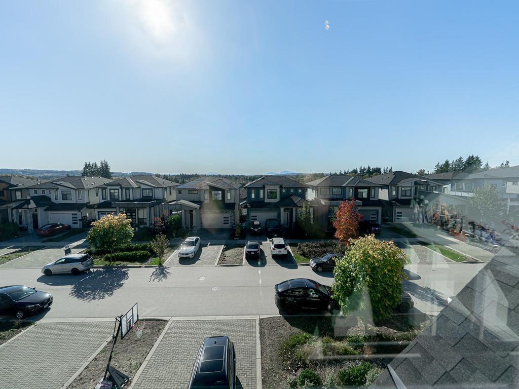 Listing Image for R3100558