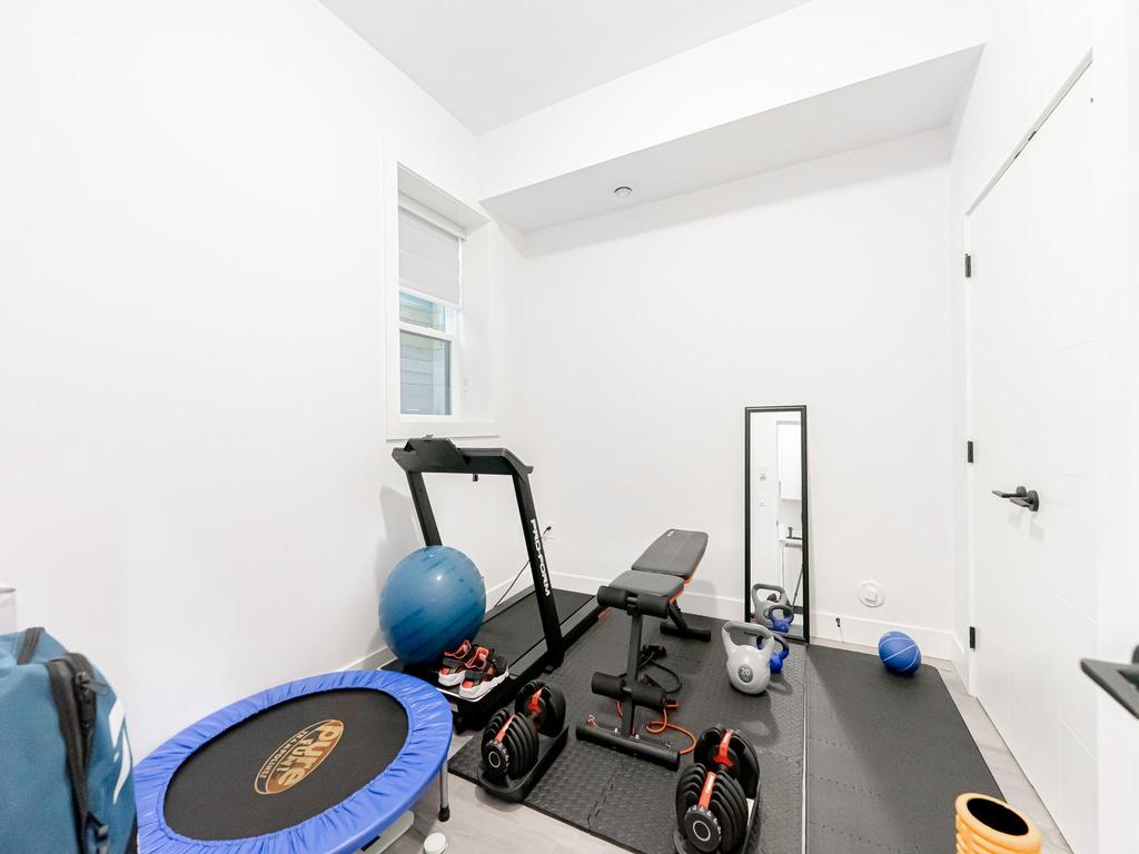 Listing Image for R3100558