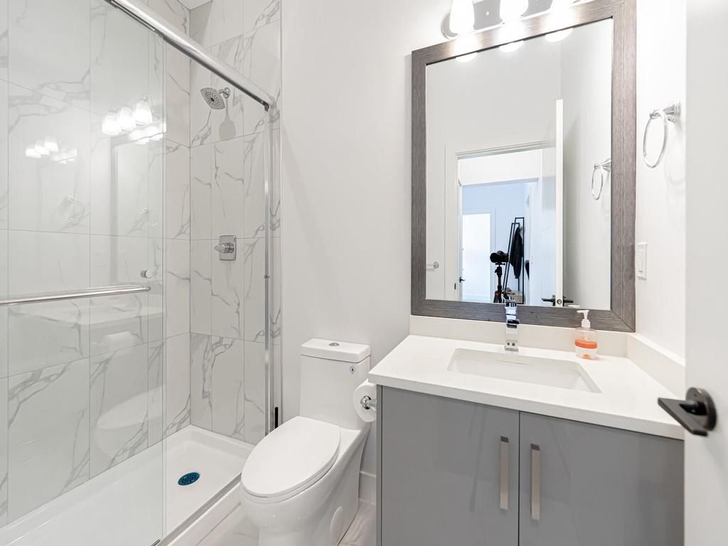 Listing Image for R3100558