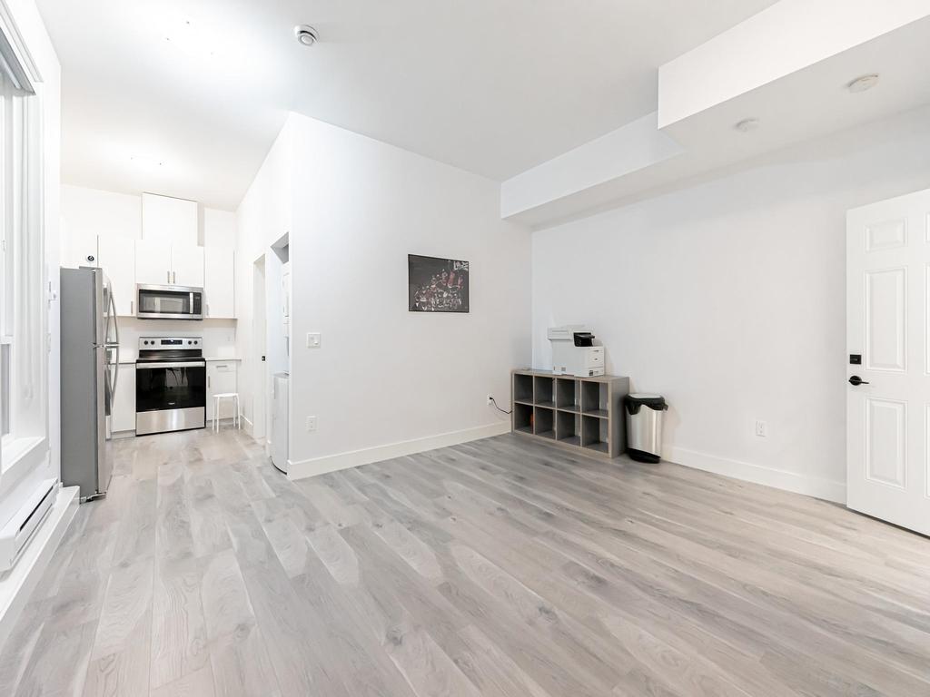 Listing Image for R3100558