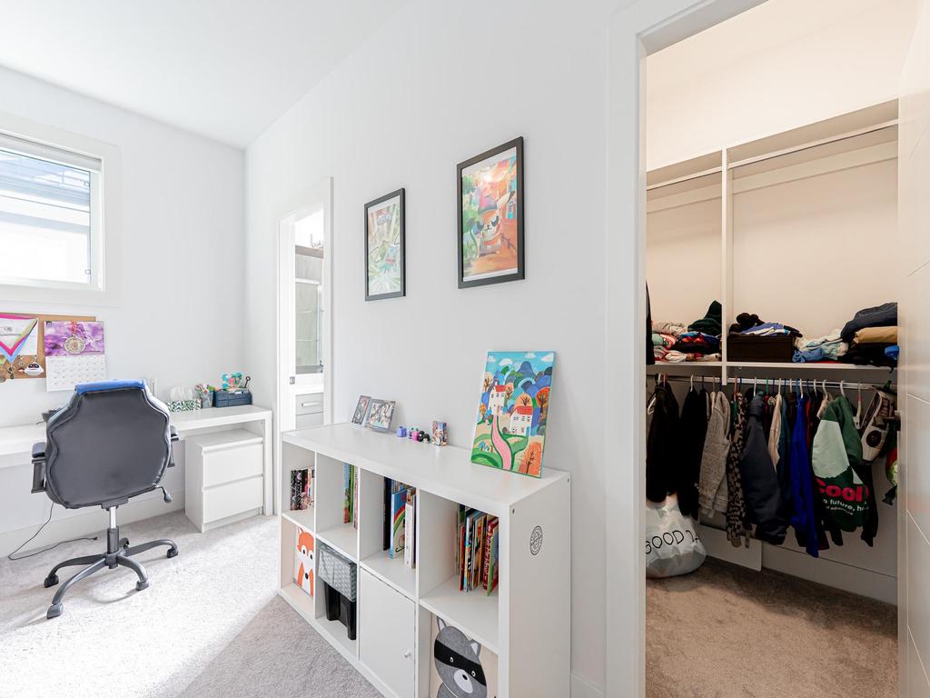 Listing Image for R3100558