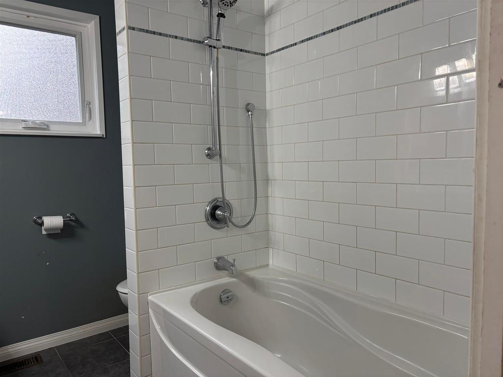 Listing Image for R3100565