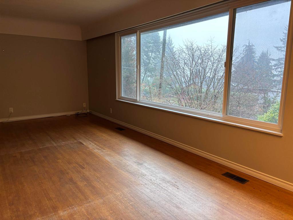 Listing Image for R3100565