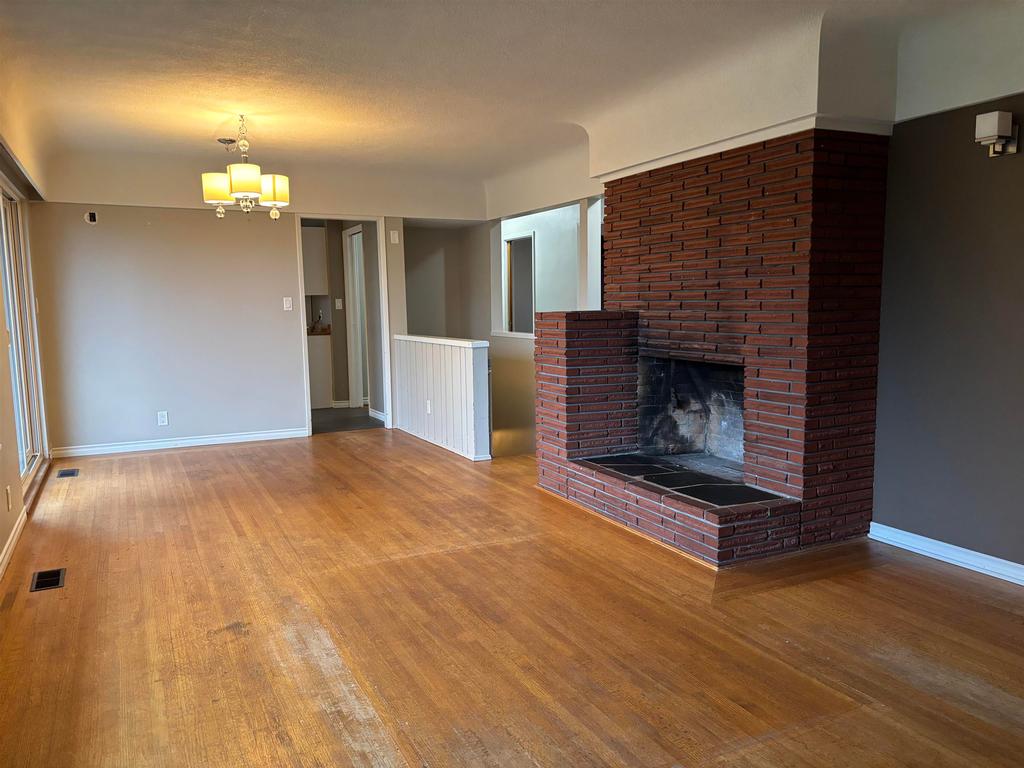 Listing Image for R3100565