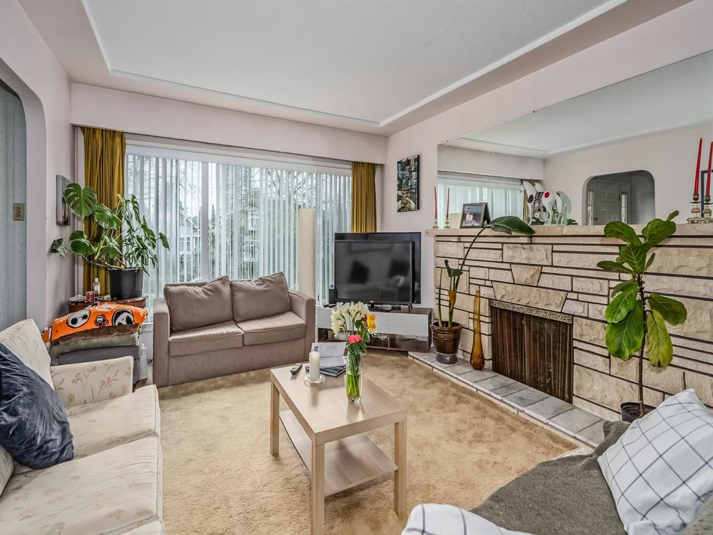 Listing Image for R3100587