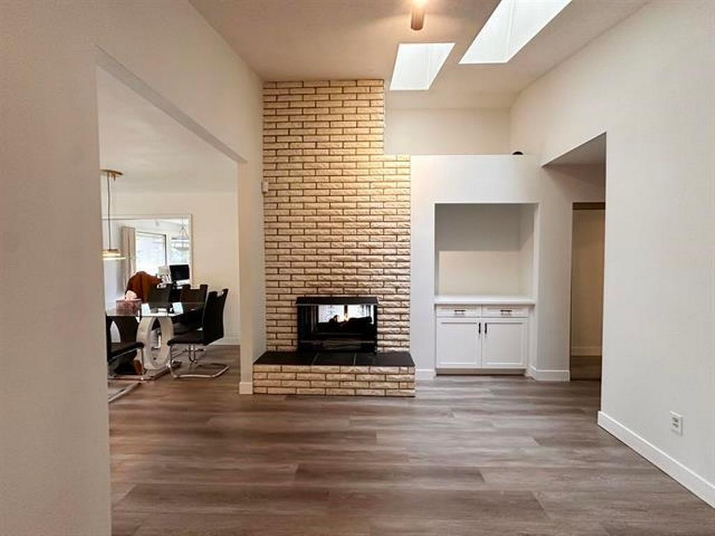 Listing Image for R3100588