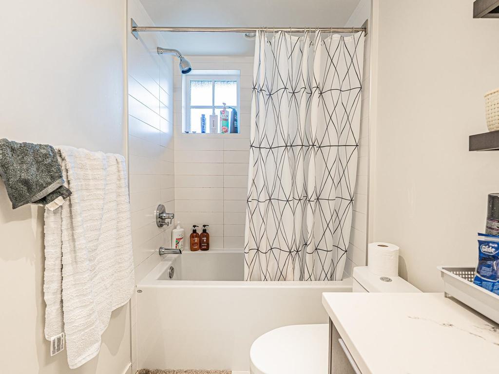 Listing Image for R3100589