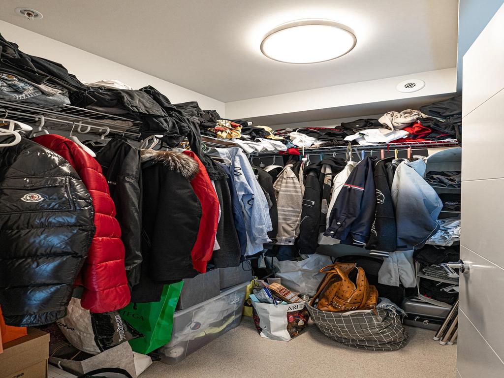 Listing Image for R3100589