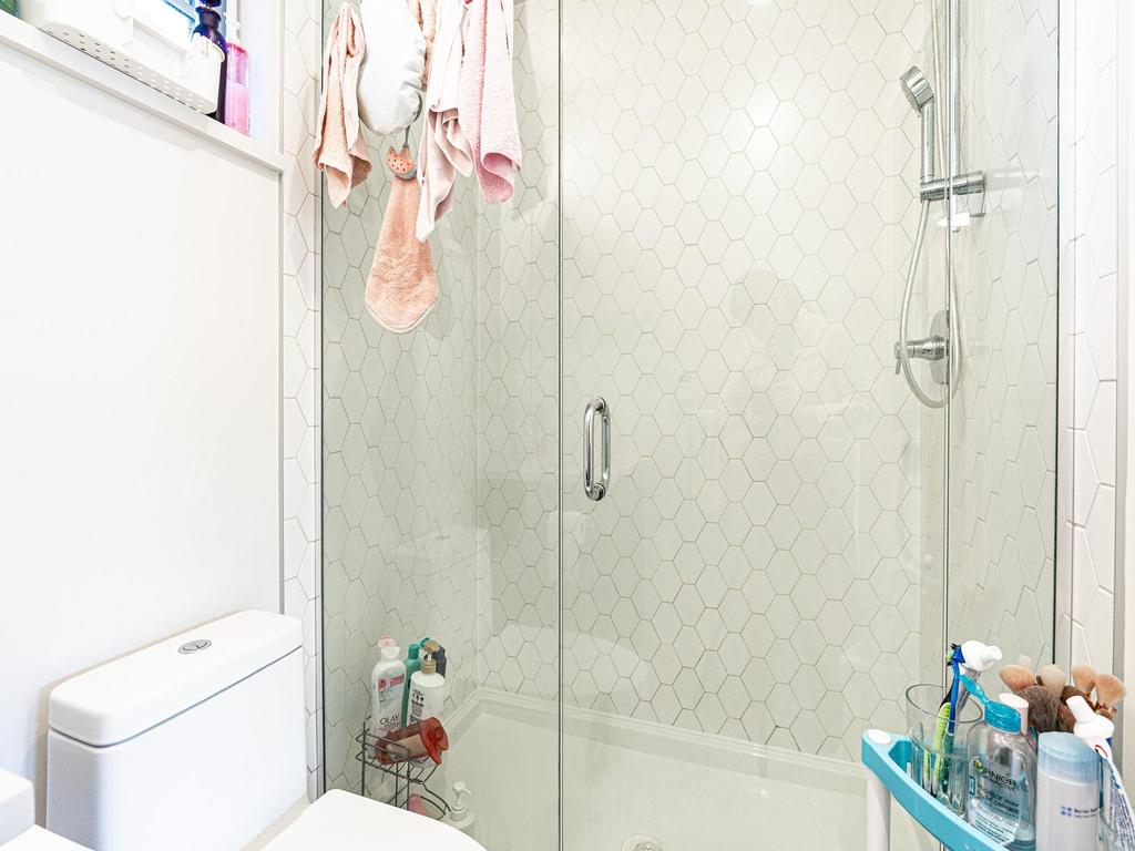 Listing Image for R3100589