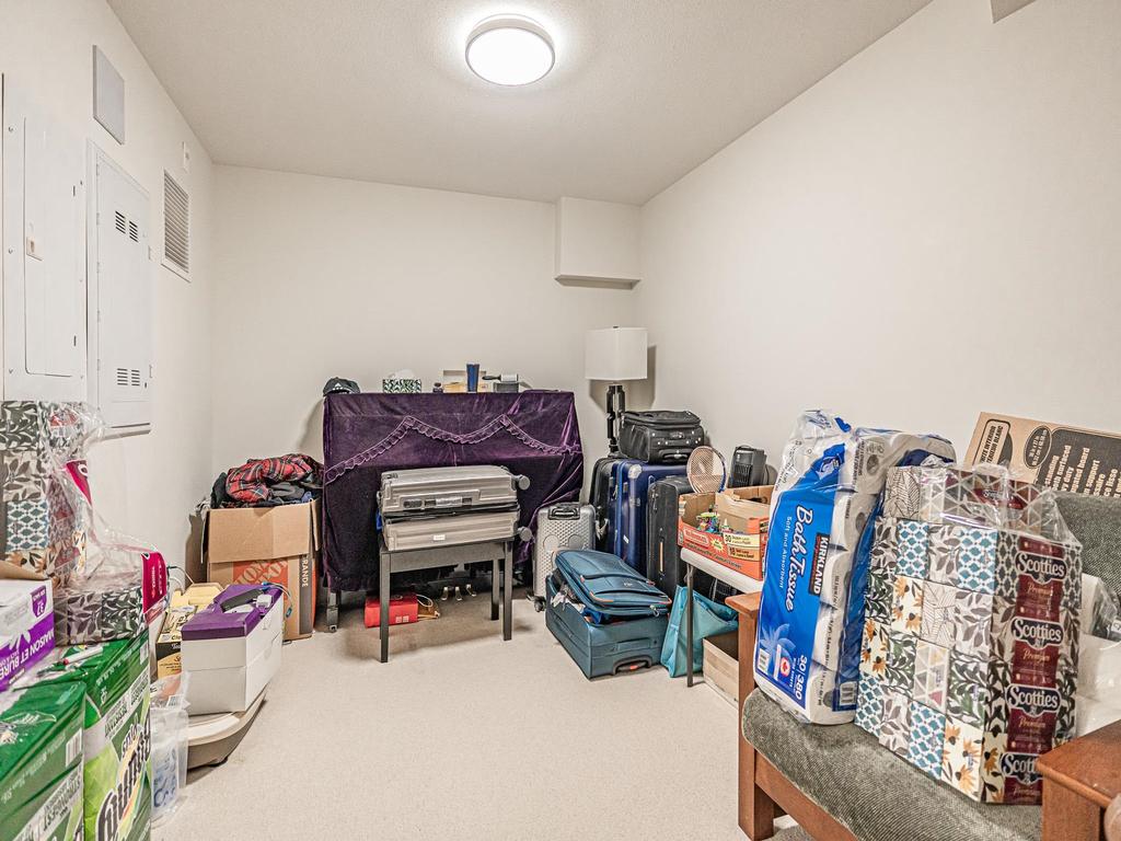 Listing Image for R3100589