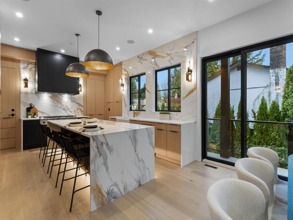 Listing Image for R3100595