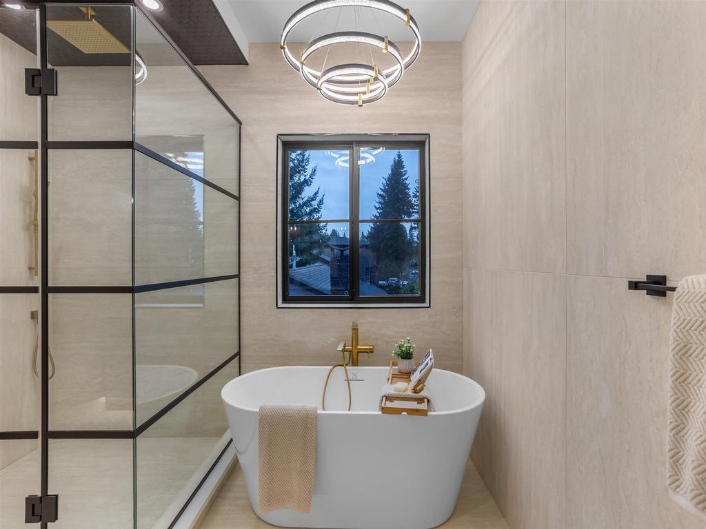 Listing Image for R3100595