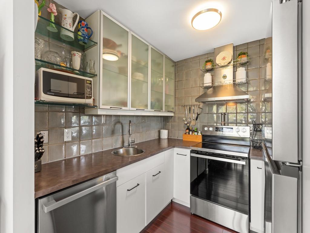 Listing Image for R3100600