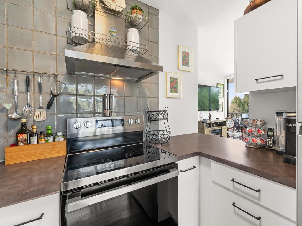 Listing Image for R3100600